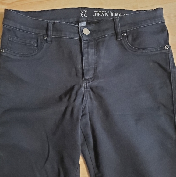 New York & Co. Women's Low Rise Jean Leggings - Picture 4 of 6